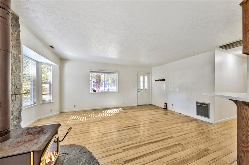 2685 Elati Street, South Lake Tahoe, CA, 96150 Lorie Chapman 530